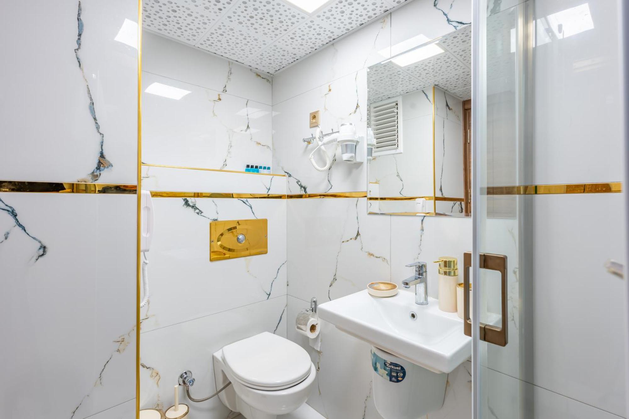 Safari Otel 3*